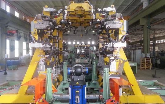 Estructura para el montaje de robots y dispositivos Industria Automotriz